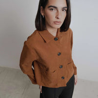 CHAQUETA CORTA EFECTO ANTE